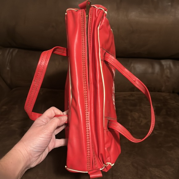 VNTG Drink Coca-Cola in Bottles Cooler - Picture 7 of 9